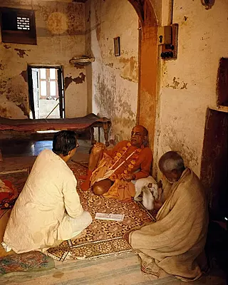 Vrindavan Ashram Tour Vrindavan Ashram Tour