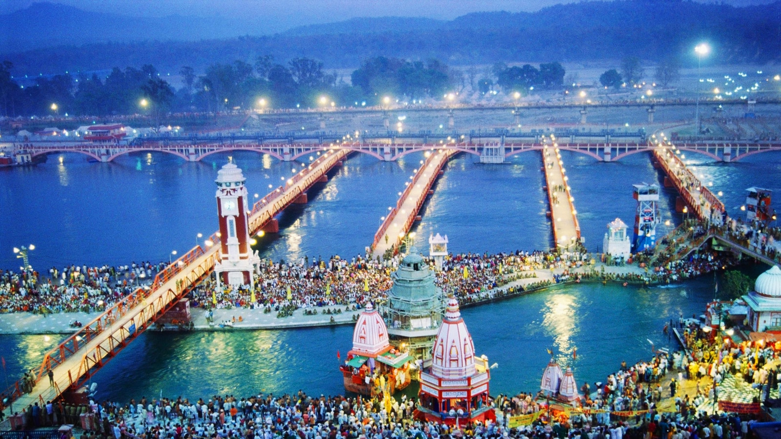 Haridwar and Rishikesh Sightseeing (2 Days) Haridwar and Rishikesh Sightseeing (2 Days)