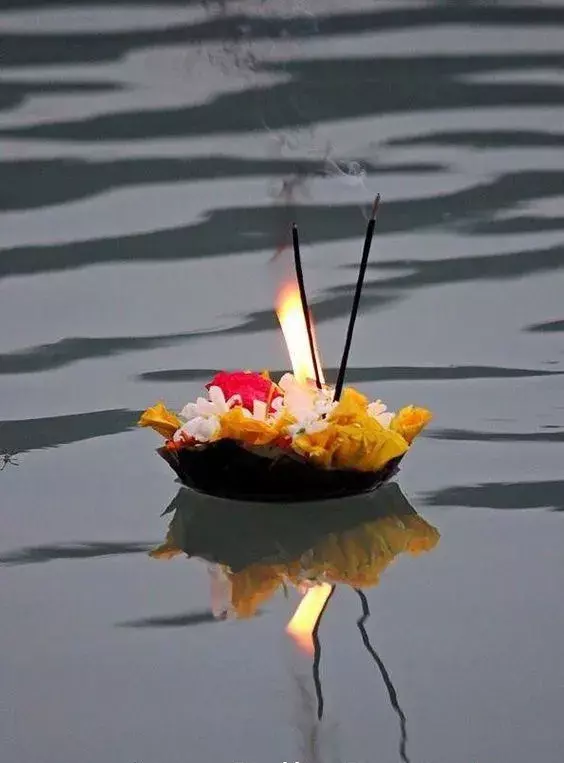 Deep Daan Seva (Full Month) - Govardhan Deep Daan Seva (Full Month) - Govardhan