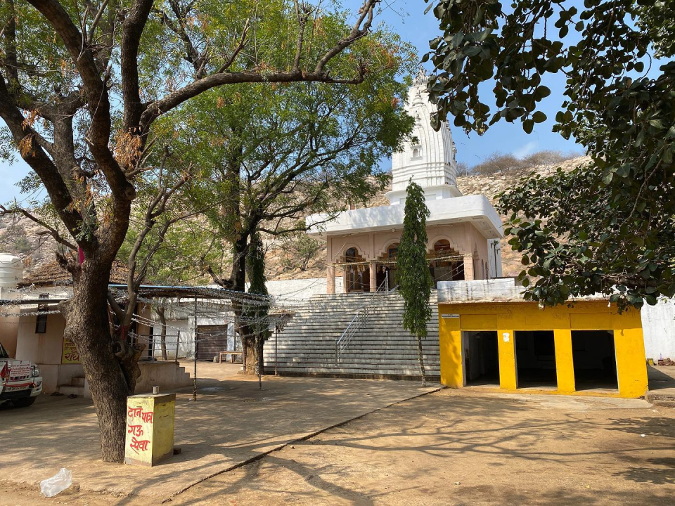 Brajdham Char Dham Tour (1 Day) Brajdham Char Dham Tour (1 Day)