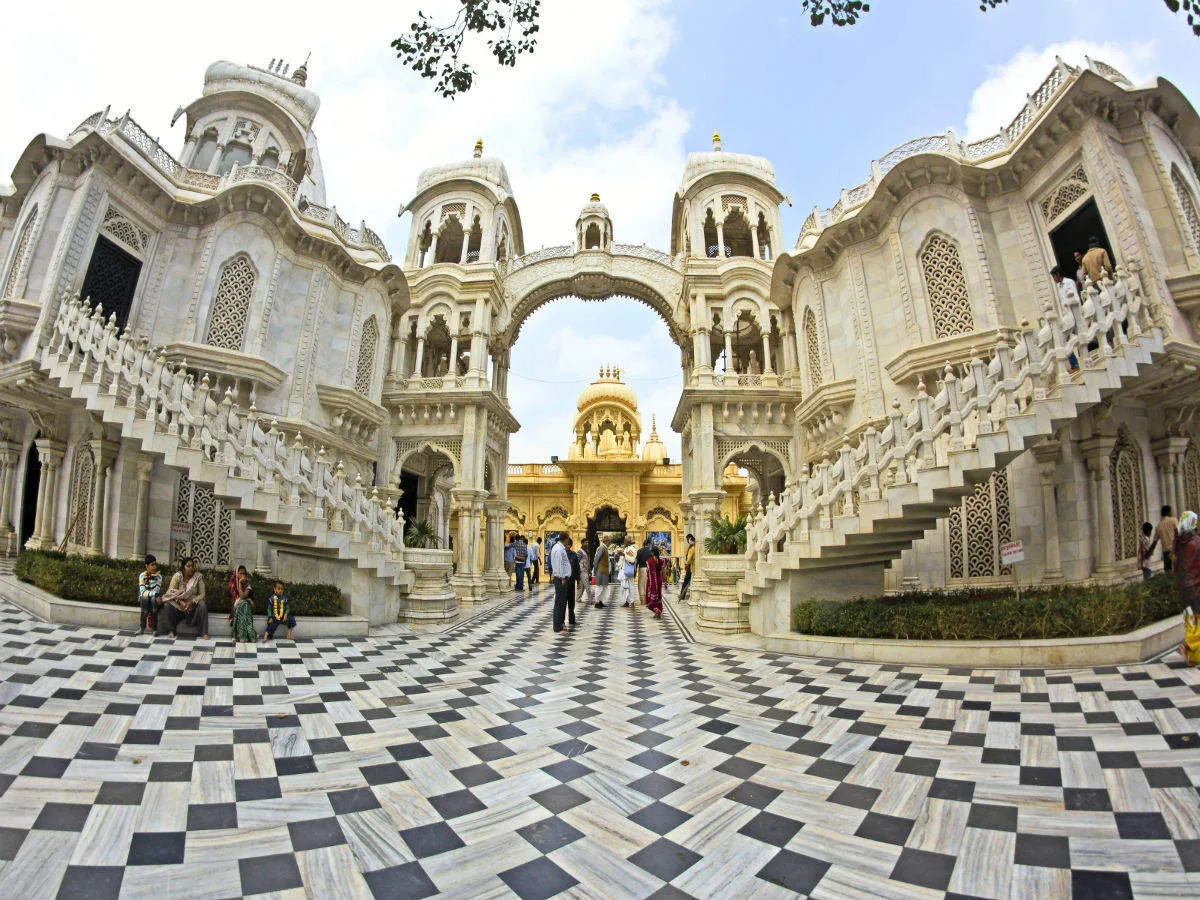 Divine Vrindavan Getaway Divine Vrindavan Getaway
