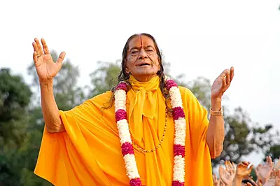 Vrindavan Ashram Tour Vrindavan Ashram Tour
