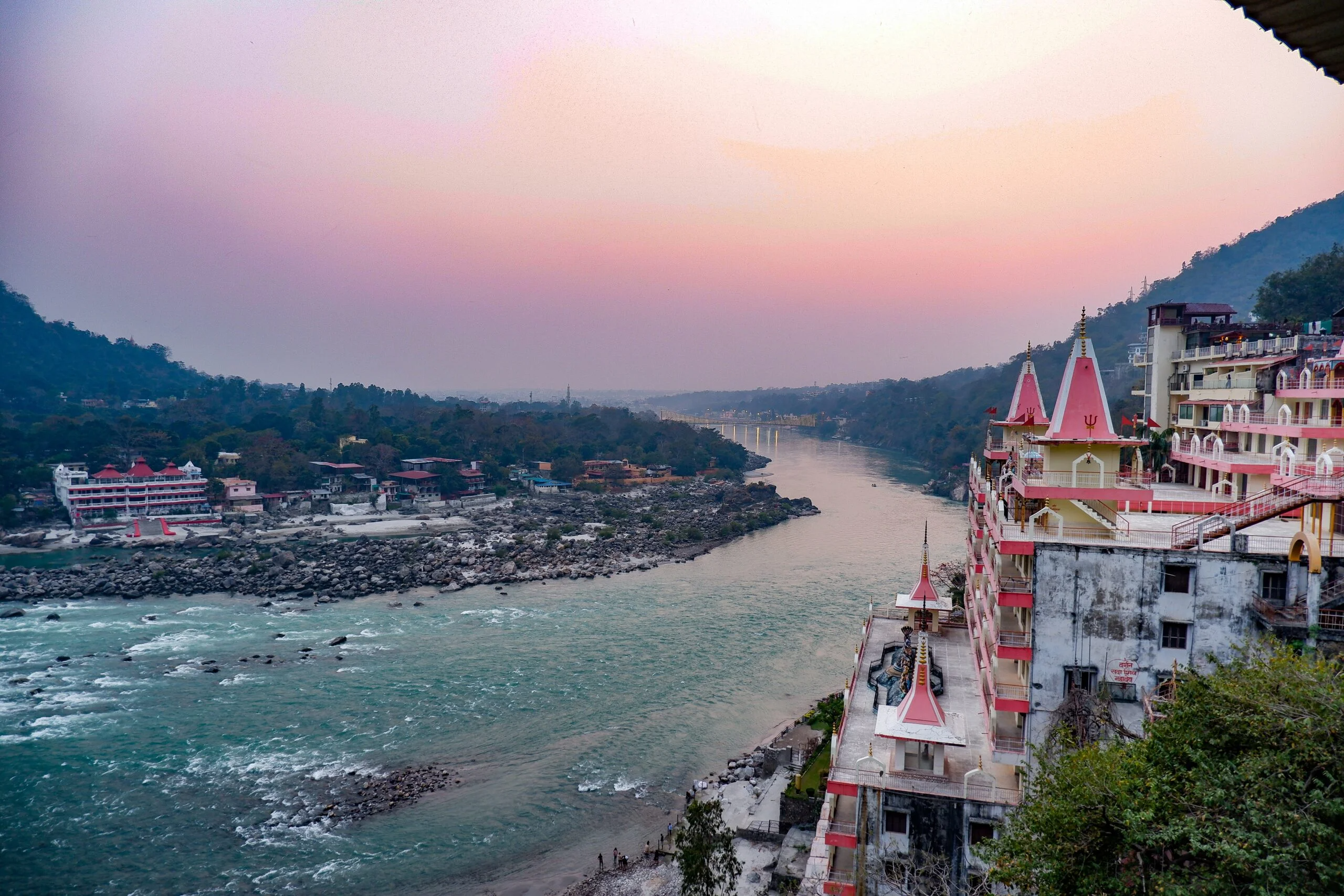 Haridwar and Rishikesh Sightseeing (2 Days) Haridwar and Rishikesh Sightseeing (2 Days)