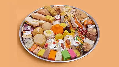 Govardhan Giriraj Ji - Shayan Bhog Govardhan Giriraj Ji - Shayan Bhog