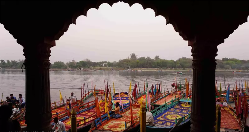 Vrindavan Yamuna Ghat Cleaning Seva (Daily) Vrindavan Yamuna Ghat Cleaning Seva (Daily)